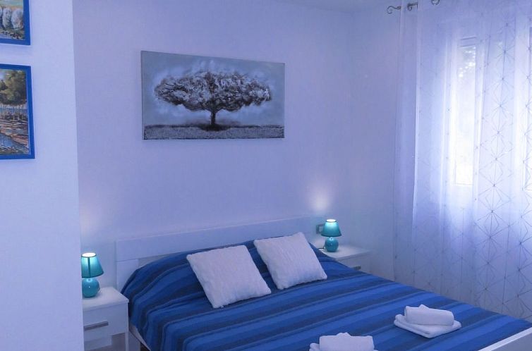 Appartement mit Terrasse