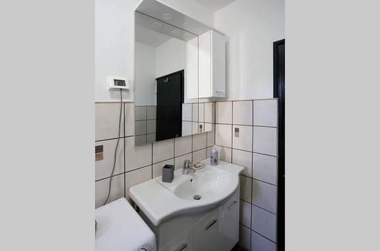 Appartement für 6 Personen ca. 120 m&sup2; in Sukošan, Adr