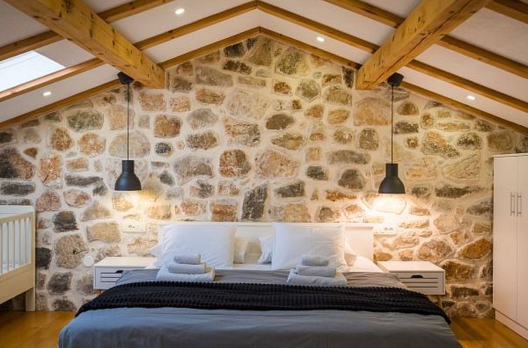 Vakantiehuis Villa Miandri with heated pool