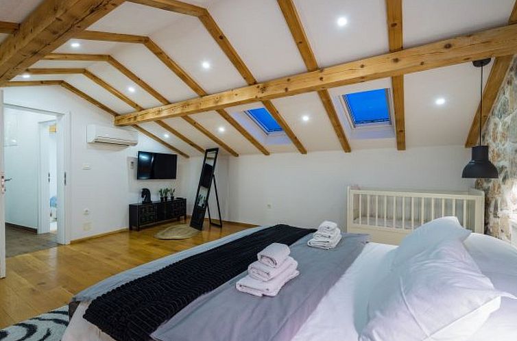 Vakantiehuis Villa Miandri with heated pool