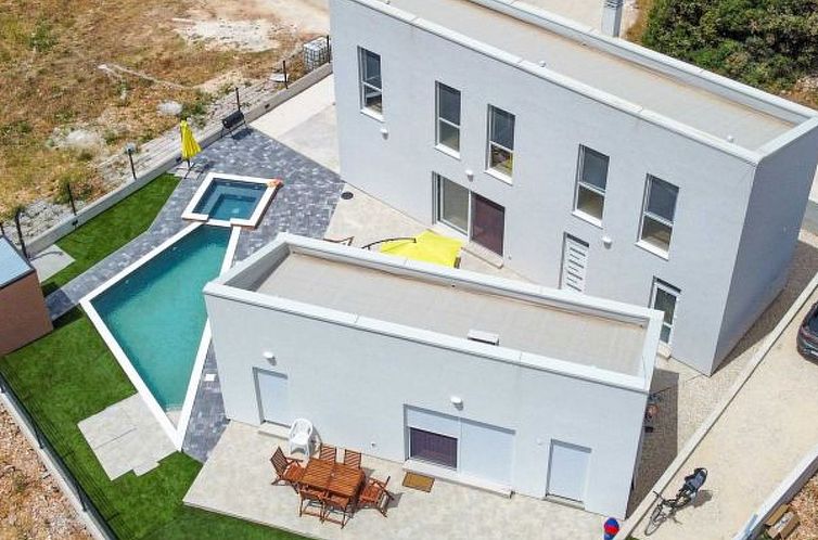 Vakantiehuis Villa Silente with pool, whirpool and sauna