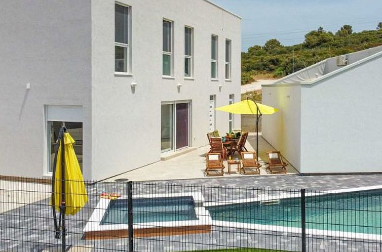Vakantiehuis Villa Silente with pool, whirpool and sauna