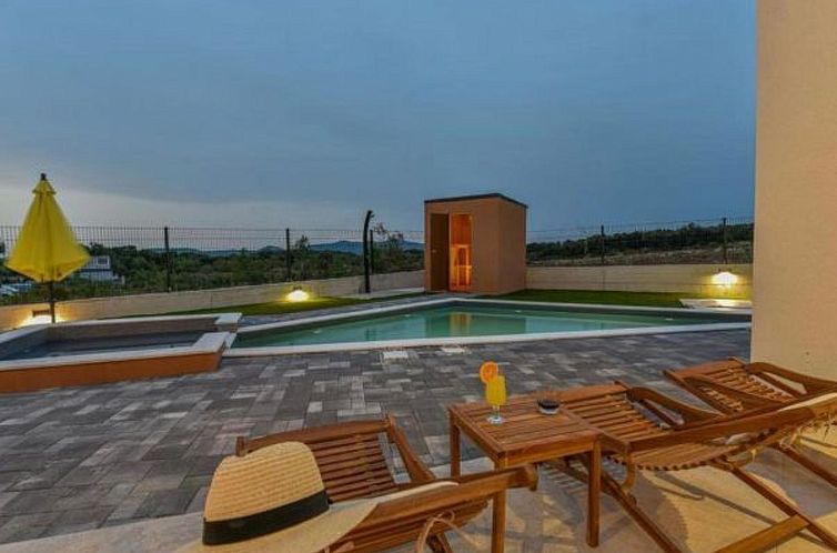 Vakantiehuis Villa Silente with pool, whirpool and sauna