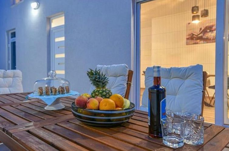 Vakantiehuis Villa Silente with pool, whirpool and sauna