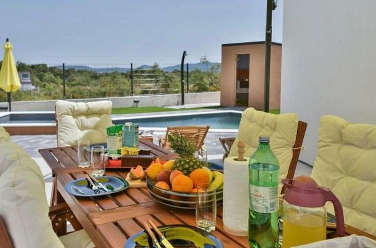 Vakantiehuis Villa Silente with pool, whirpool and sauna