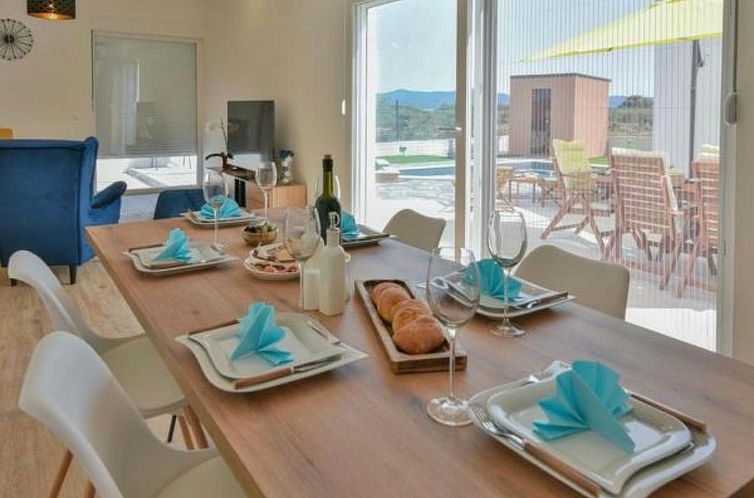 Vakantiehuis Villa Silente with pool, whirpool and sauna