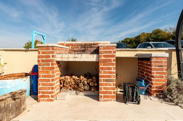 Vakantiehuis Villa Jurenda with heated pool