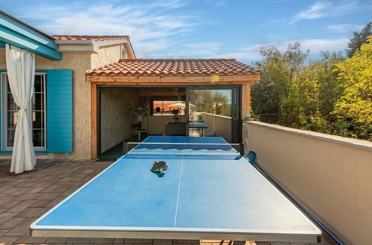 Vakantiehuis Villa Jurenda with heated pool