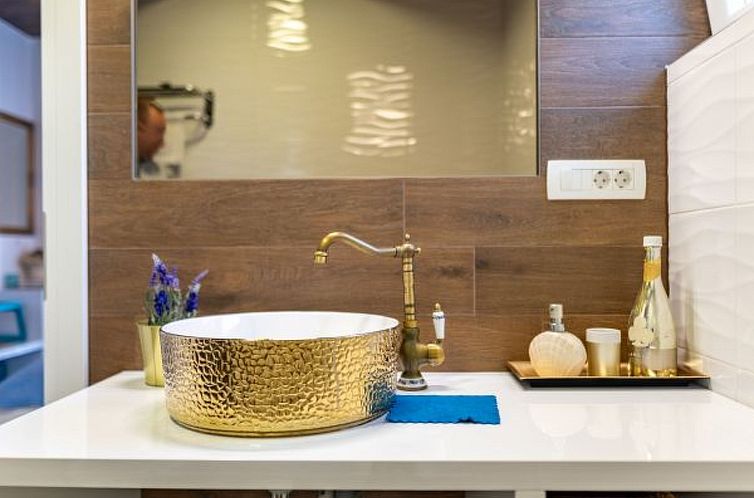 Vakantiehuis Villa Jurenda with heated pool