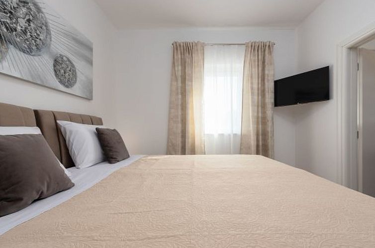 Vakantiehuis Villa Paloma with heated pool