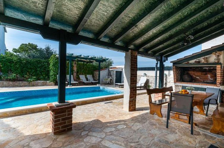 Vakantiehuis Stone Villa Mia with pool