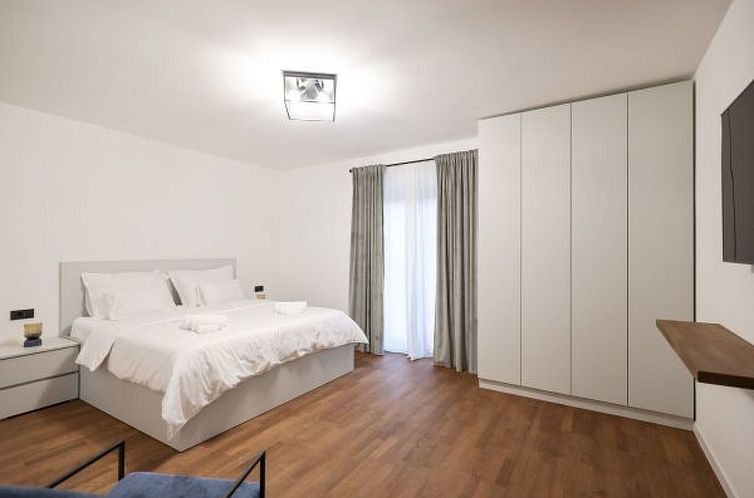 Vakantiehuis Villa Marta with heated pool and traditional ta