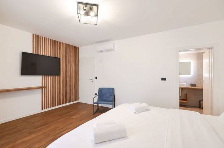 Vakantiehuis Villa Marta with heated pool and traditional ta