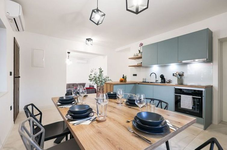 Vakantiehuis Villa Marta with heated pool and traditional ta