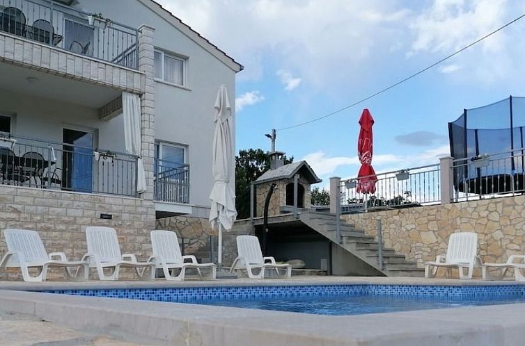 Vakantiehuis mit privatem Pool