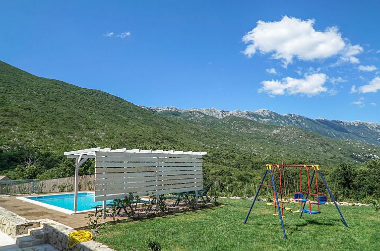 Vakantiehuis in Zagvozd mit Privatem Pool
