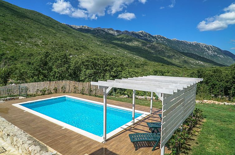 Vakantiehuis in Zagvozd mit Privatem Pool