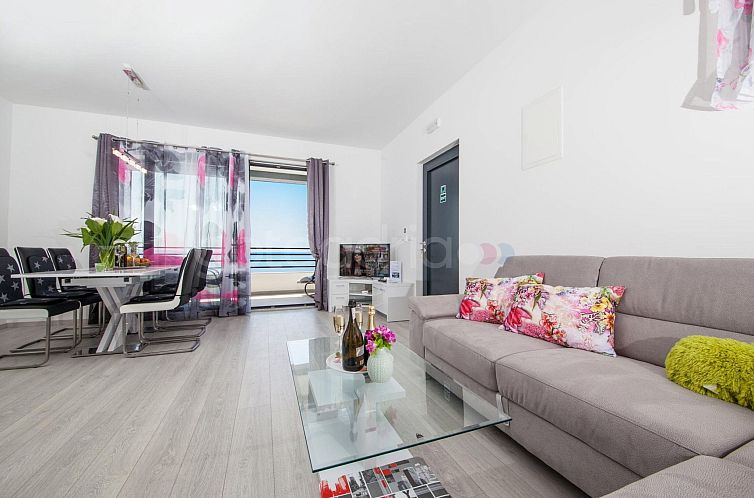 Vakantiehuis 5 Sterne Blick - Privater Pool - Luxus Villa Iv