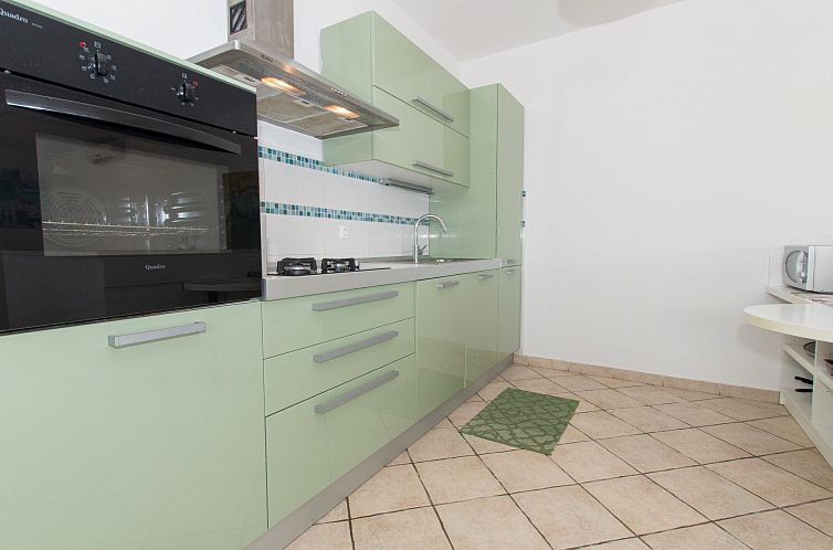 Vakantiehuis Ozzi mit privatem Pool