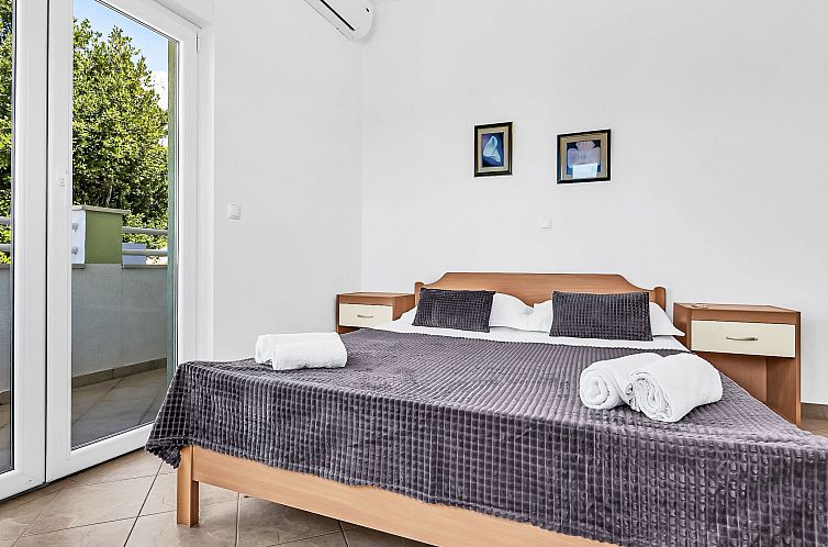 Vakantiehuis Ozzi mit privatem Pool