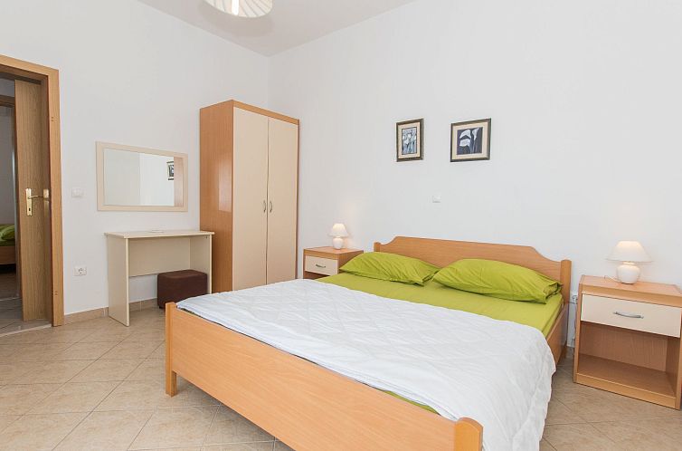 Vakantiehuis Ozzi mit privatem Pool