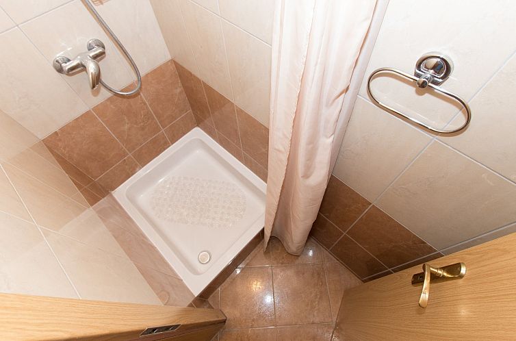 Vakantiehuis Ozzi mit privatem Pool
