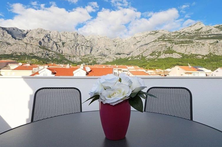 Guest house 10323116 - Apartment Dalmatia - Appartement "Rose" mit Terrasse