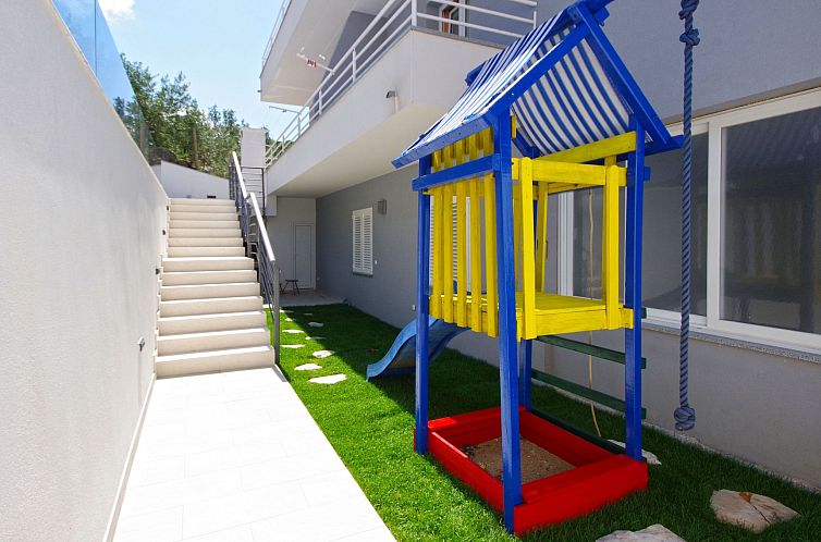 Appartement Große Wohnung in Zelenka mit Eigenem Balkon