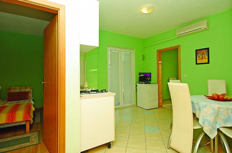 Appartement Große Wohnung in Zelenka mit Eigenem Balkon