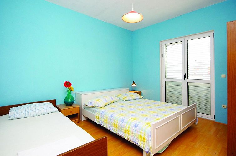 Appartement Große Wohnung in Zelenka mit Eigenem Parkplatz