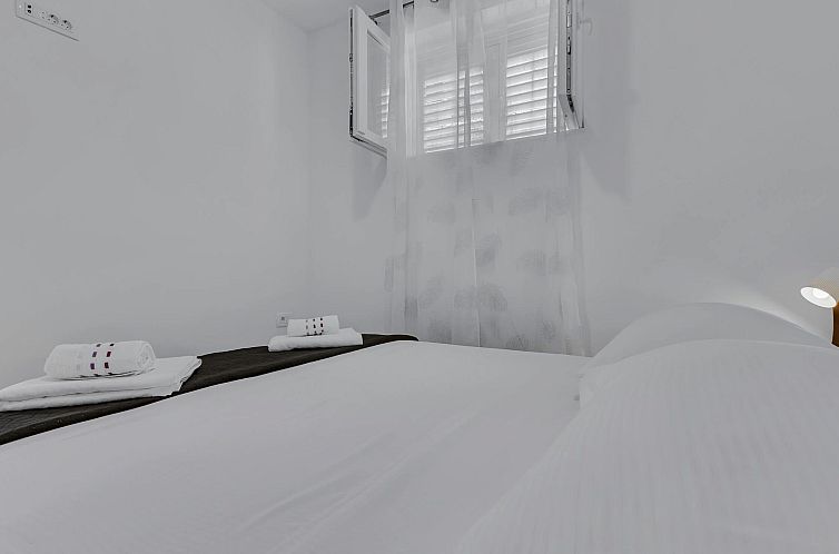 Appartement Wohnung Sunny Garden von Ana A2