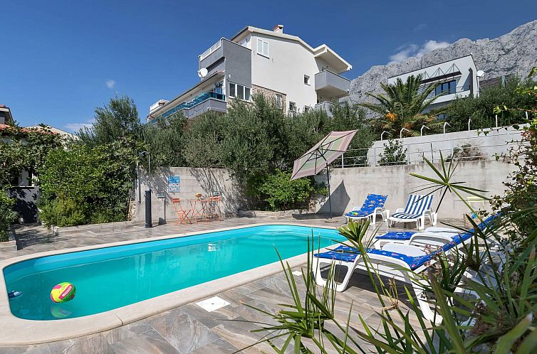 Guest house 10323136 - Apartment Dalmatia - Appartement Vele Duplex-Wohnung mit Terrassen und Meerblick