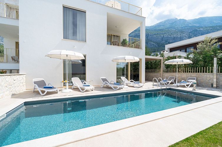 Vakantiehuis Neue Villa Adore