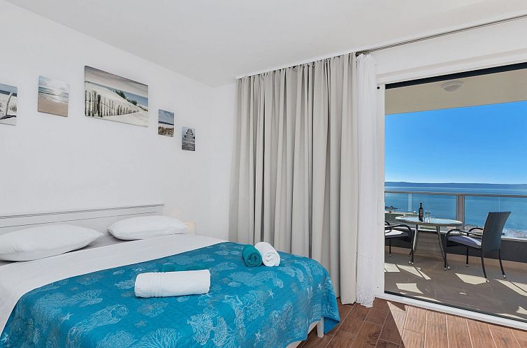 Vakantiehuis Villa Infinite mit Schwimmbad und Meerblick