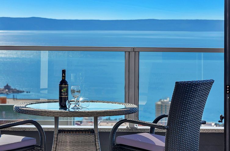 Vakantiehuis Villa Infinite mit Schwimmbad und Meerblick