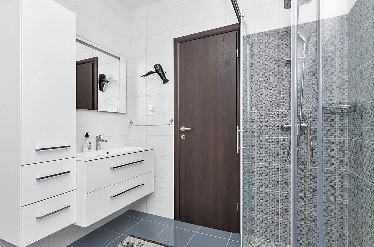 Vakantiehuis Villa Infinite mit Schwimmbad und Meerblick