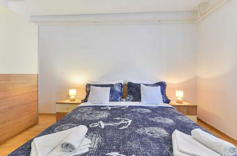 Vakantiehuis Holiday Home Vesna with pool