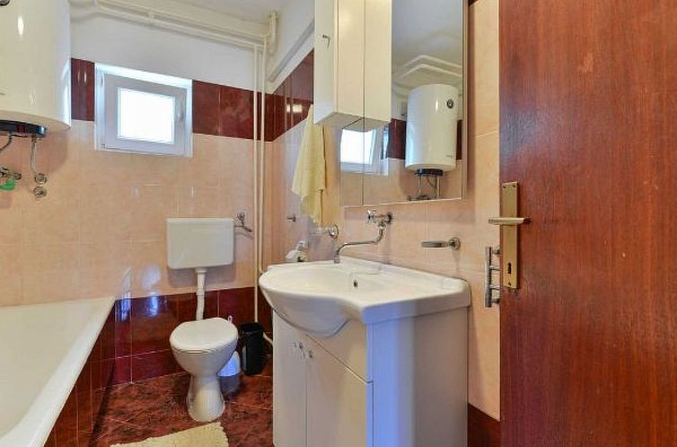 Vakantiehuis Holiday Home Vesna with pool