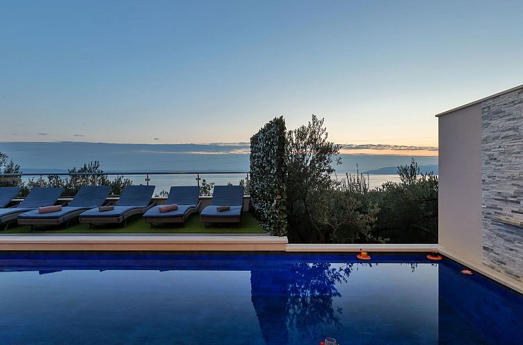 Vakantiehuis in Makarska mit Privatem Pool