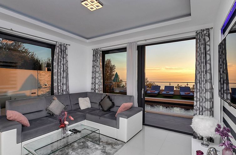 Vakantiehuis in Makarska mit Privatem Pool