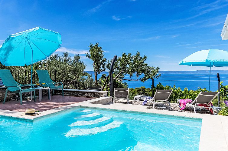 Vakantiehuis Villa Kety mit Pool