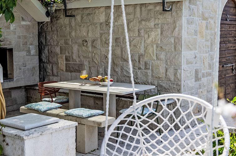 Vakantiehuis Villa Kety mit Pool