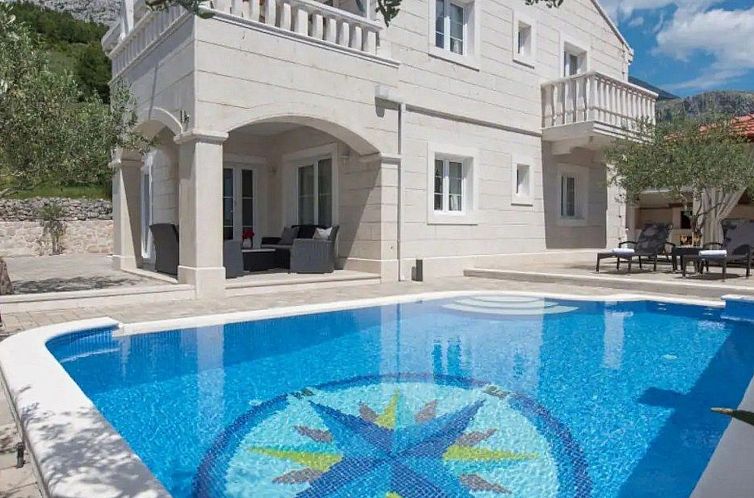 Vakantiehuis Villa Tomo