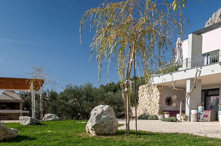 Vakantiehuis Stylische Villa -Tres Chic- in Makarska