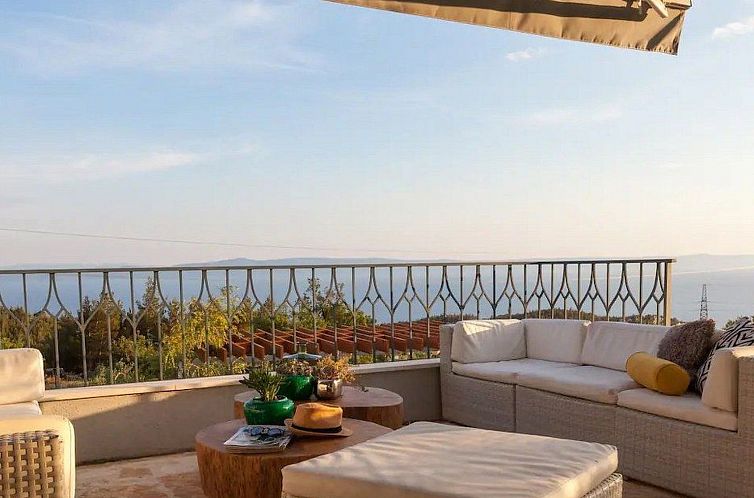 Vakantiehuis Stylische Villa -Tres Chic- in Makarska