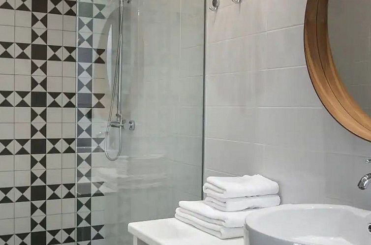 Vakantiehuis Stylische Villa -Tres Chic- in Makarska