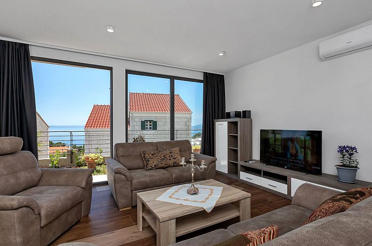 Vakantiehuis Moderne Villa Smart mit Pool und Meerblick