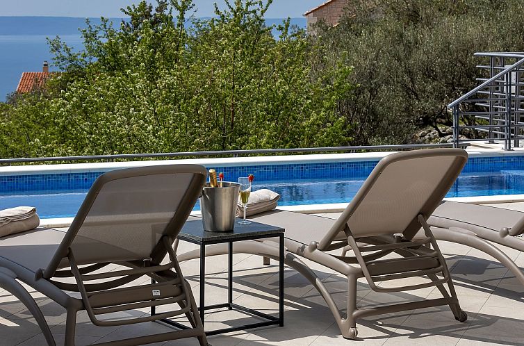 Vakantiehuis Villa Oscar mit Pool