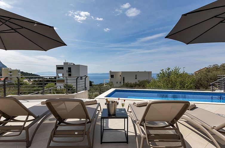 Vakantiehuis Villa Oscar mit Pool