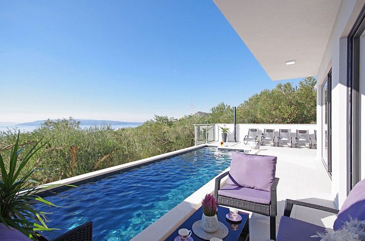 Vakantiehuis in Makarska mit Schöner Terrasse